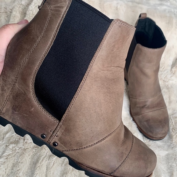 lea wedge boot